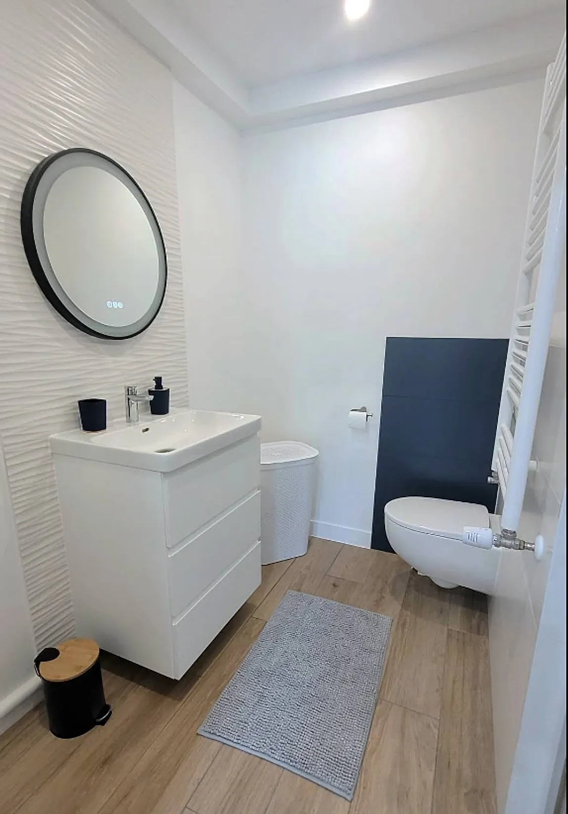 Salle d'eau et WC suspendu